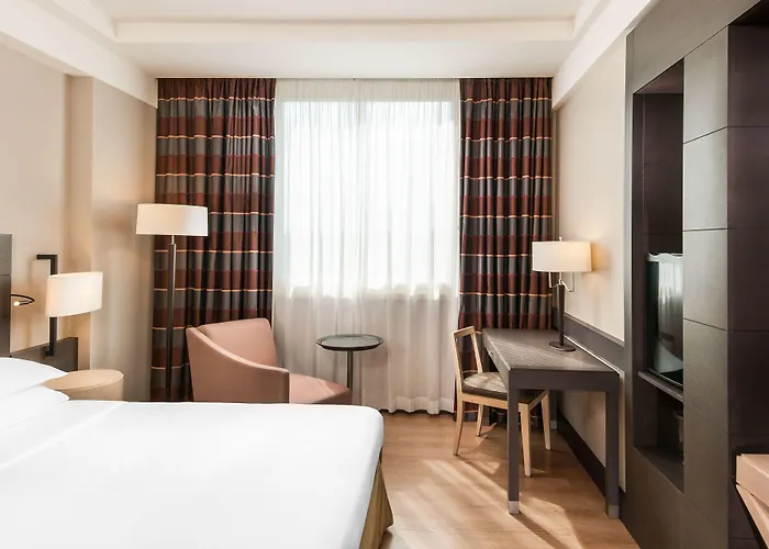 Hotel Sheraton Parco De Medici 4*