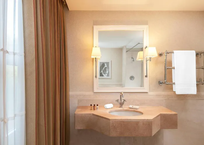 מלון Sheraton Parco De Medici