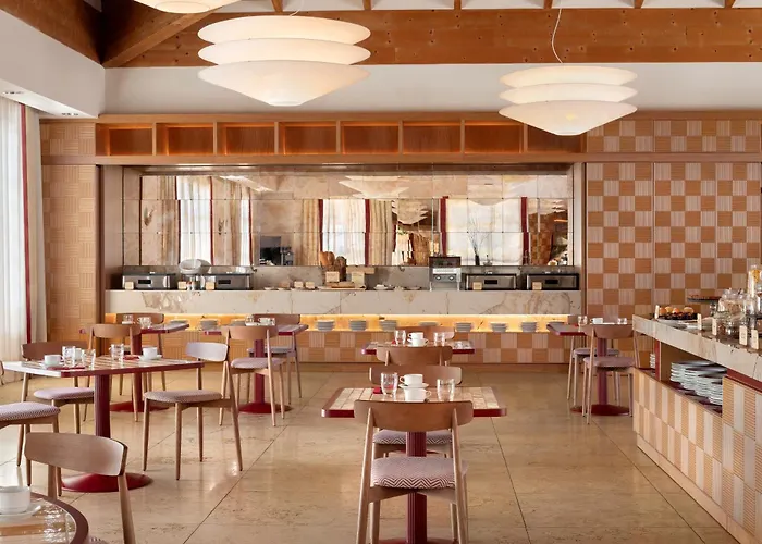 Sheraton Parco De Medici מלון